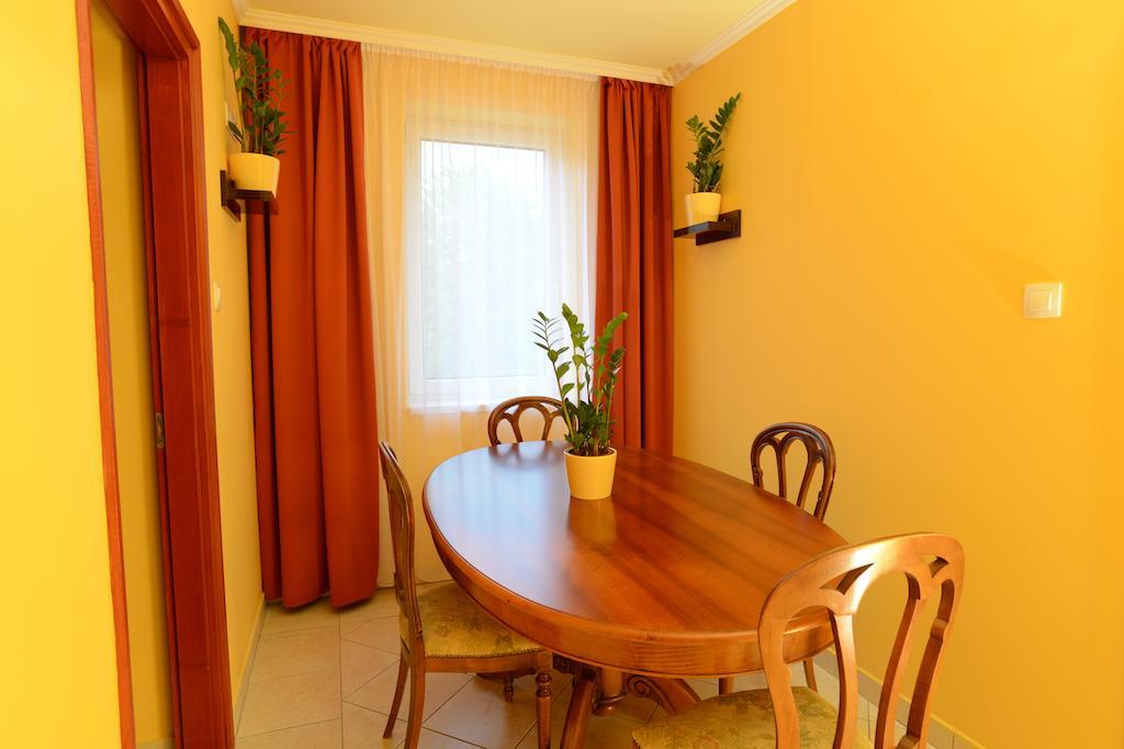 Nexus Vendeghaz Szeged Aparthotel Room photo
